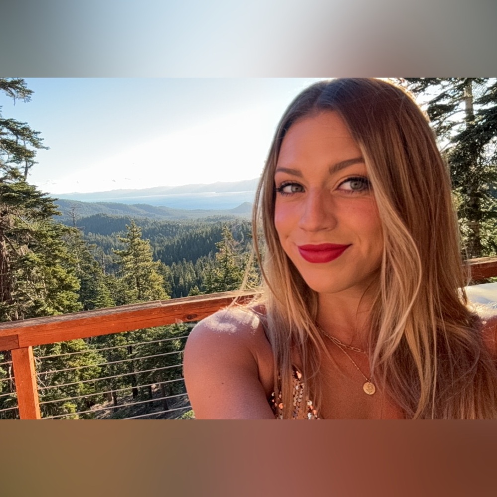Meet your Posher, Courtney